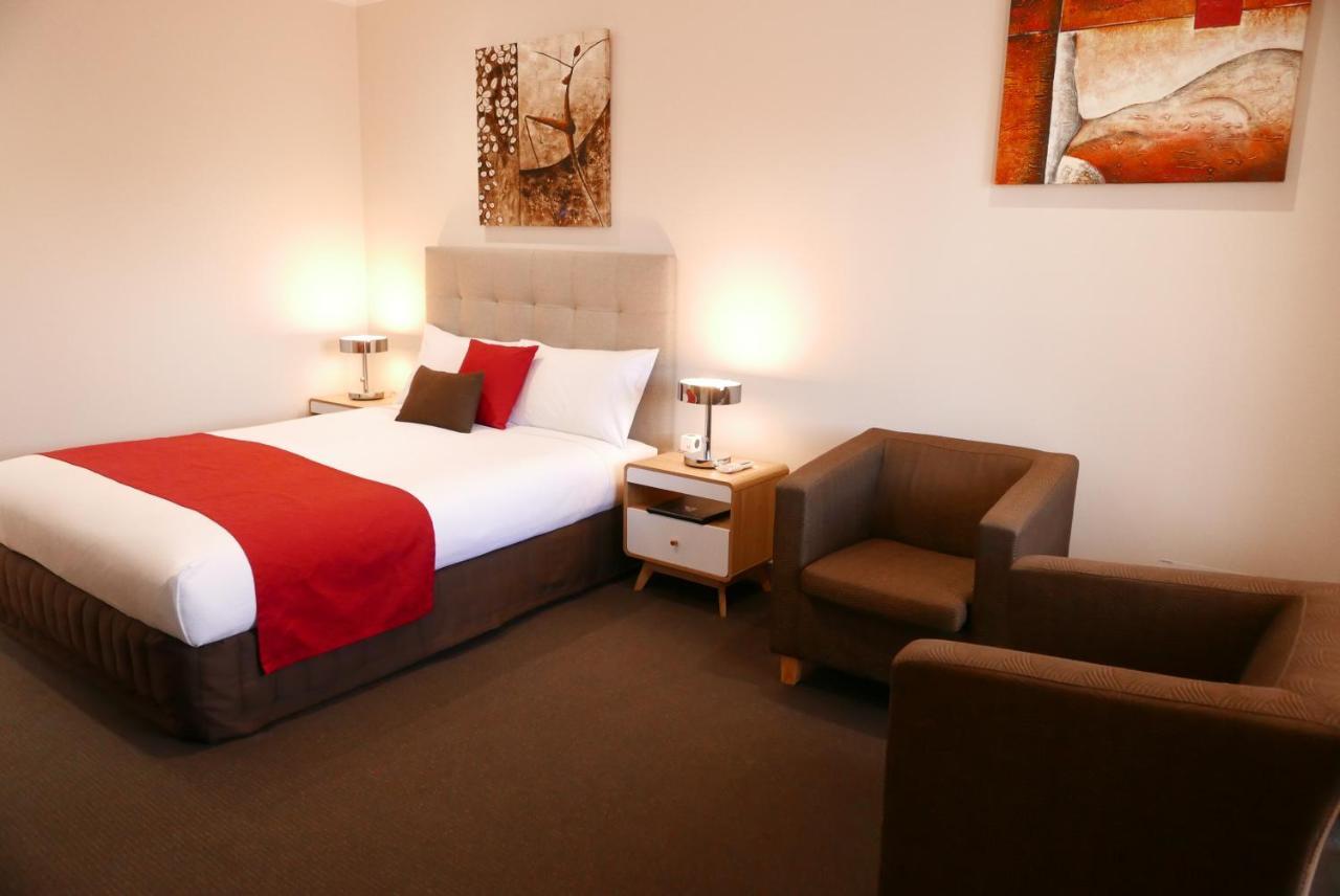 מריבורו Junction Motel מראה חיצוני תמונה