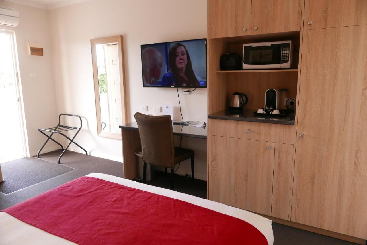 מריבורו Junction Motel מראה חיצוני תמונה